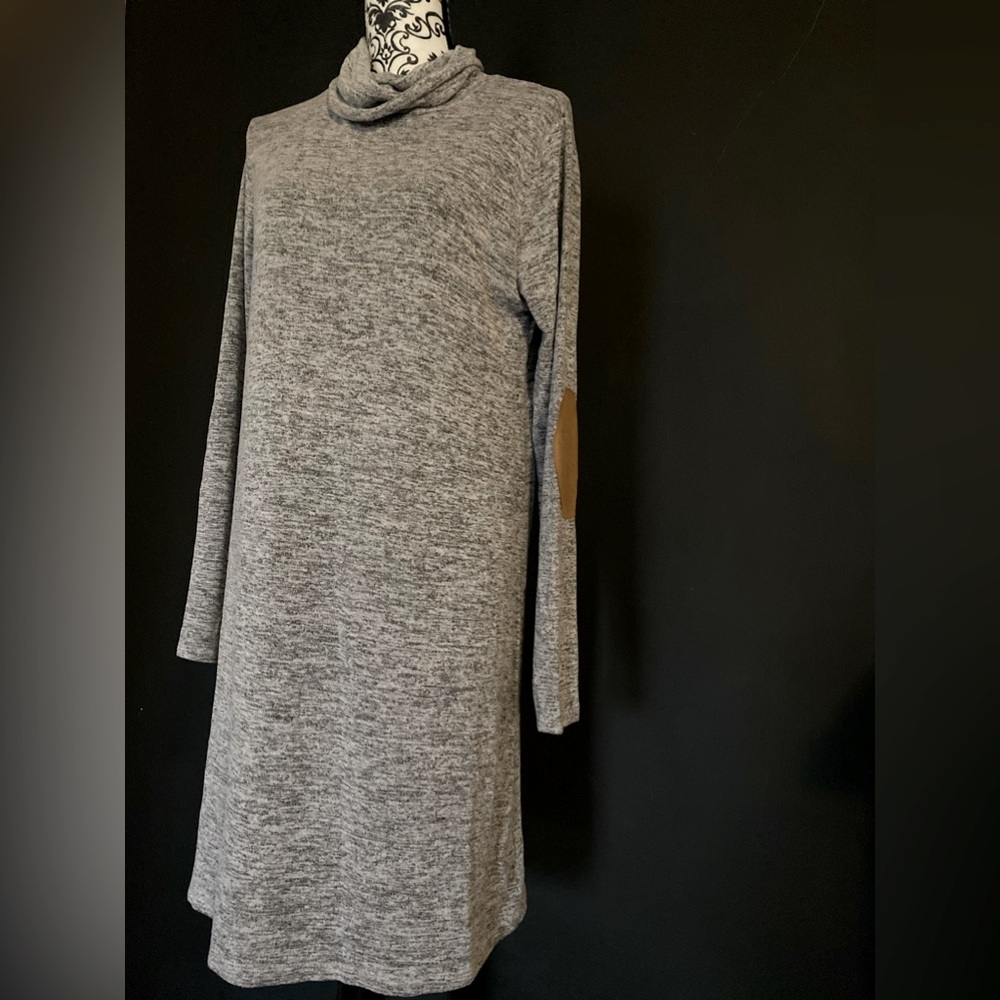 Olivia Blu Maternity Dress with faux Suede Elbow Patches. M. UEC.